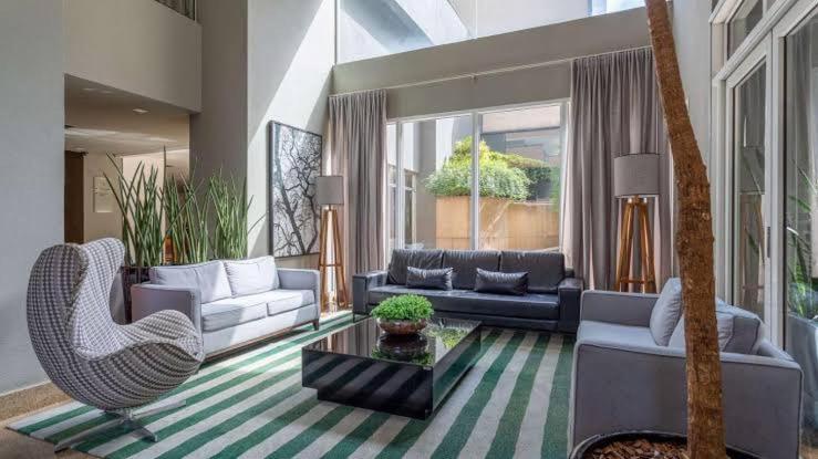 Flat Hotel Com Cozinha No Wyndham Sp A Uma Quadra Da Avenida Paulista, Sao Paulo